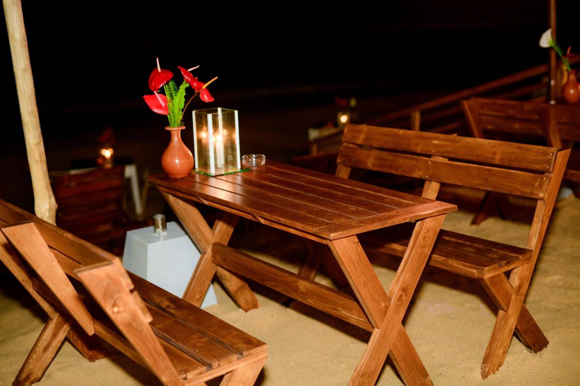 Royal Beach Hotel & Restaurant Hikkaduwa Dış mekan fotoğraf