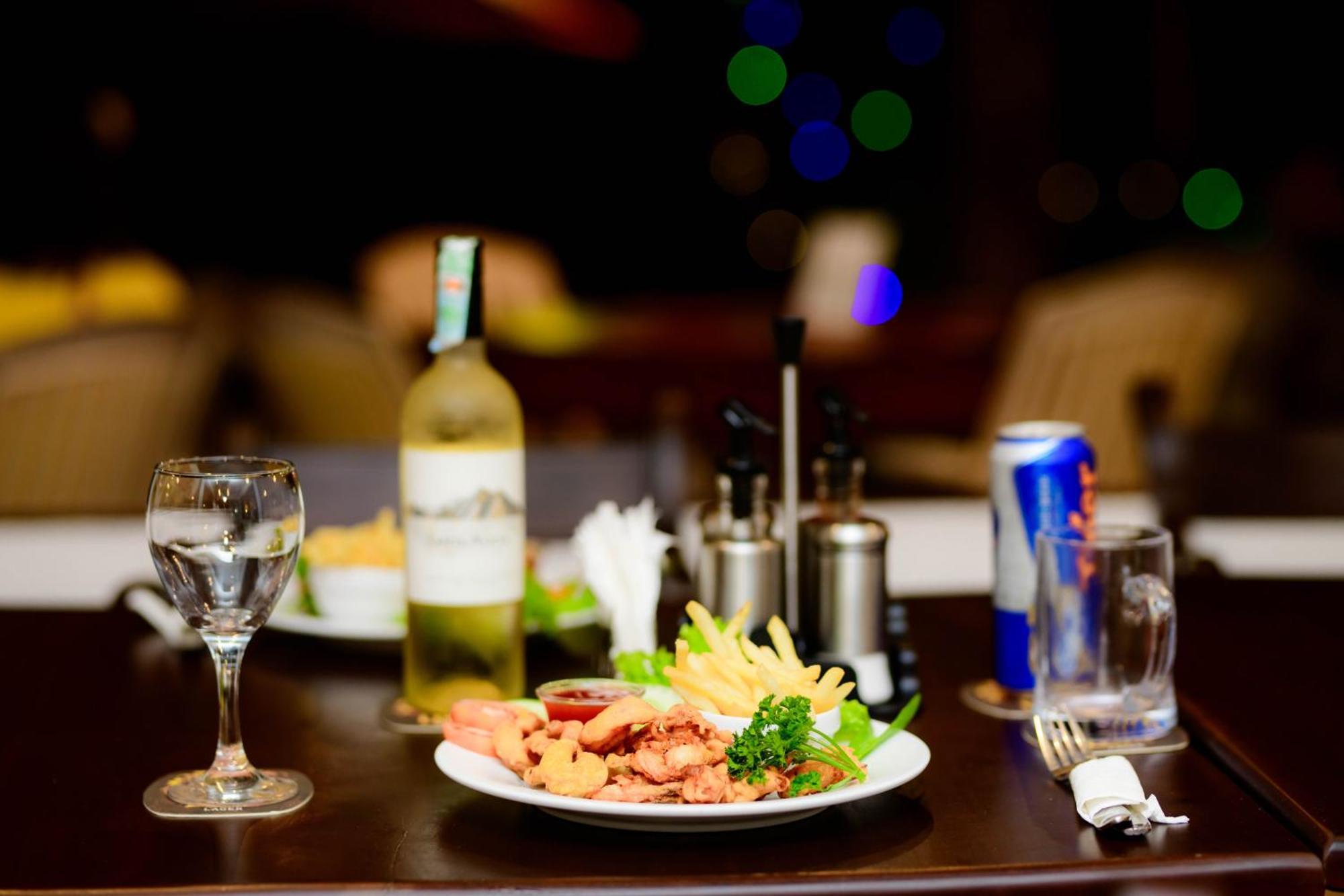 Royal Beach Hotel & Restaurant Hikkaduwa Dış mekan fotoğraf