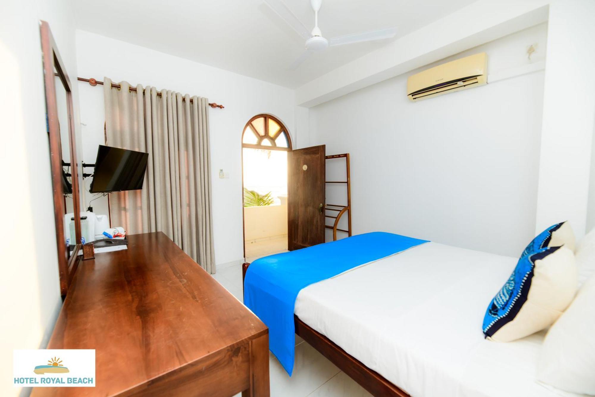 Royal Beach Hotel & Restaurant Hikkaduwa Dış mekan fotoğraf