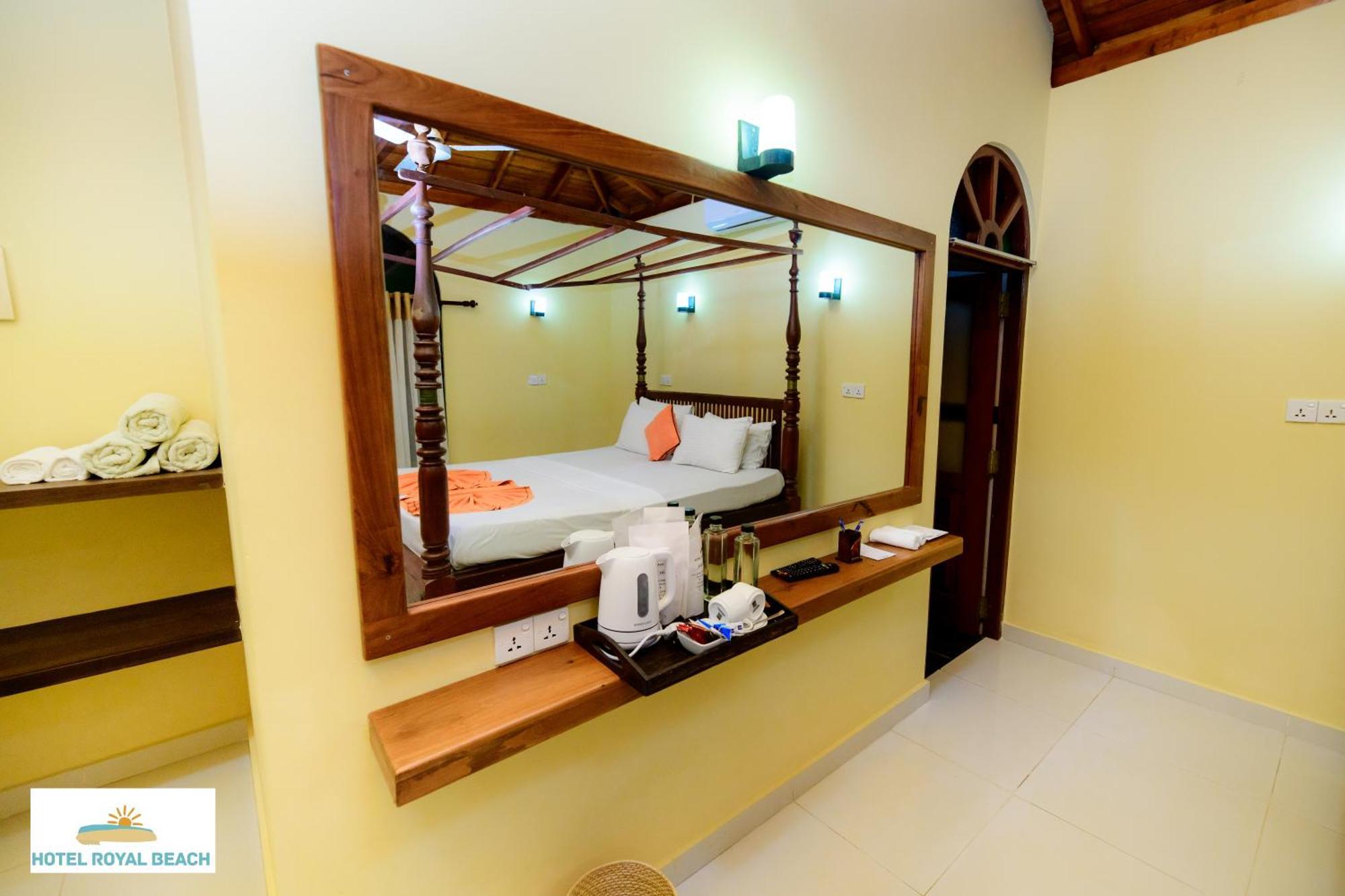 Royal Beach Hotel & Restaurant Hikkaduwa Dış mekan fotoğraf