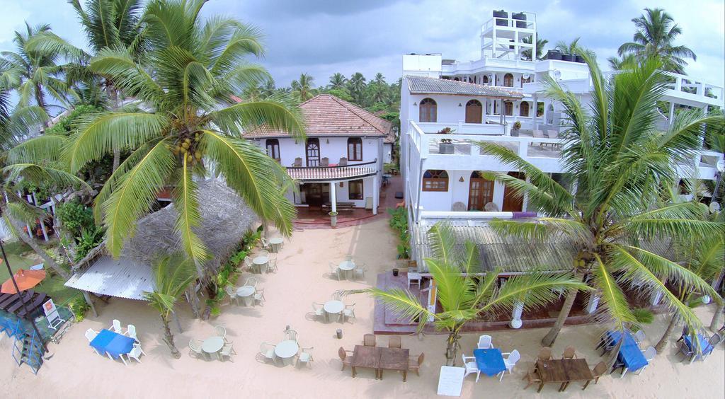 Royal Beach Hotel & Restaurant Hikkaduwa Dış mekan fotoğraf